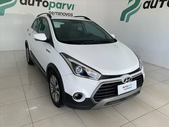 HYUNDAI HB20X 1.6 16V PREMIUM FLEX 4P AUTOMÁTICO HYUNDAI HB20X 1.6 16V PREMIUM FLEX 4P AUTOMÁTICO